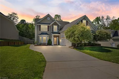 2632 Crosland Hill Dr, Winston Salem, NC 27106