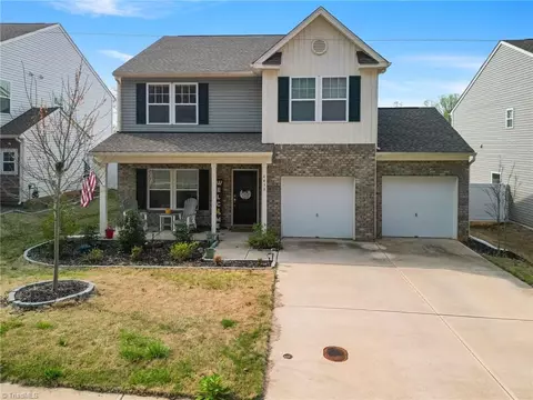 4438 Wesmar Dr, Pfafftown, NC 27040