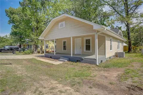 2311 Vandalia Rd W, Greensboro, NC 27407