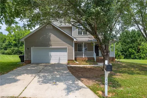10 Haskins Ct, Greensboro, NC 27410