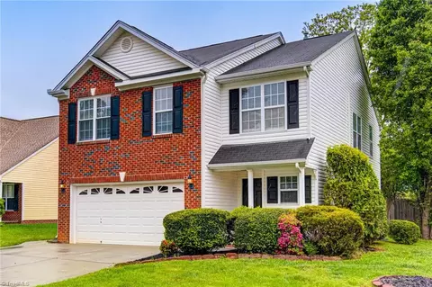 132 Dunbarton Ct, Winston Salem, NC 27107