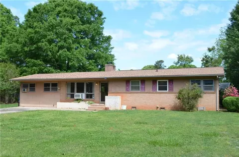 109 Auden Dr, Greensboro, NC 27406