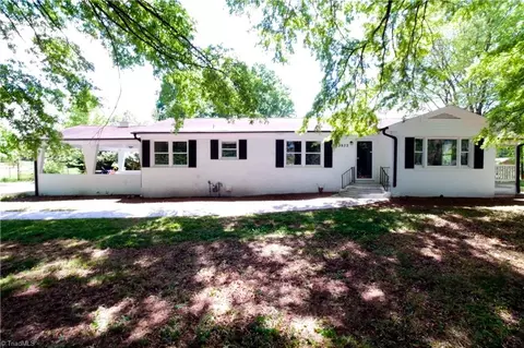 3932 Gracemont Dr, Winston Salem, NC 27106