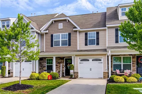 106 Covington Cove Ct, Kernersville, NC 27284