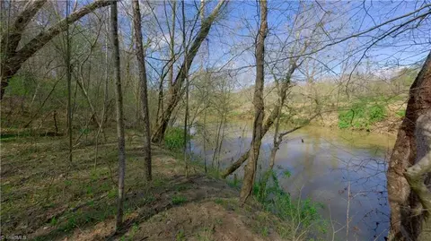 29 Saturn Dr, Ridgeway, VA 24148 photo 31