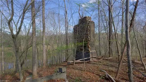 29 Saturn Dr, Ridgeway, VA 24148 photo 28