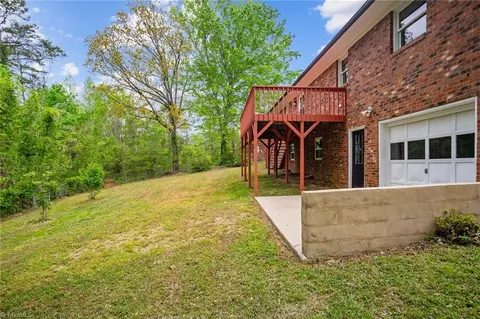 Exterior - 4061 Kennedy Ct, Trinity, NC 27370 photo 5 of 7