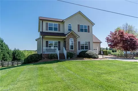 4632 Araby Ln, East Bend, NC 27018