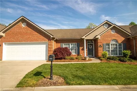 4487 Orchard Knob Ln, High Point, NC 27265