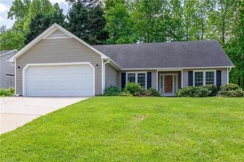 3117 Southampton Dr, Jamestown, NC 27282
