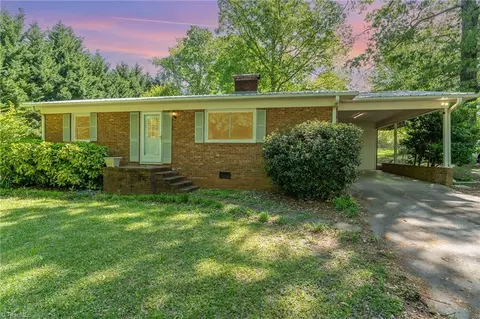 206 Gum St, Randleman, NC 27317