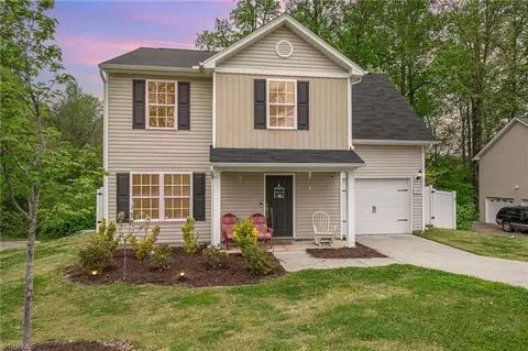 4129 Meredith Woods Ln, Winston Salem, NC 27107