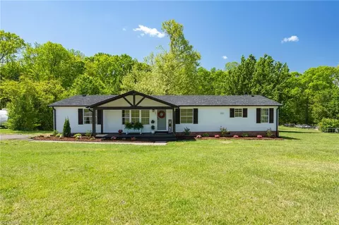 160 Nottingham Way, Reidsville, NC 27320