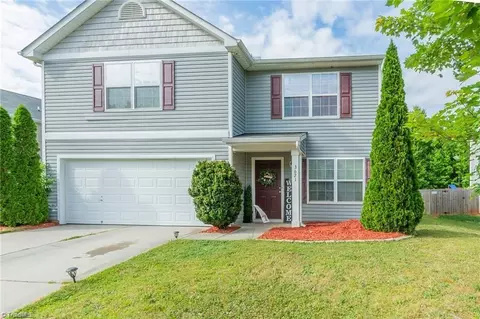 3621 Sweet Birch Dr, Greensboro, NC 27406
