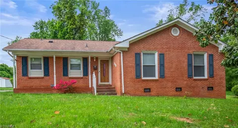 3120 Flanders Dr, Winston Salem, NC 27105