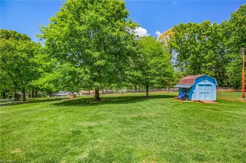 Exterior - 1113 Foxtrot Ct, King, NC 27021 photo 11 of 14