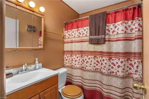 Bath - 1113 Foxtrot Ct, King, NC 27021 photo 2 of 2