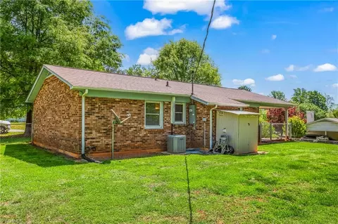 Exterior - 1113 Foxtrot Ct, King, NC 27021 photo 8 of 14