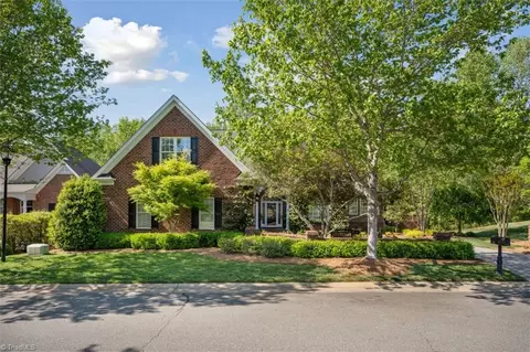 5112 Carnlough Ln, Winston Salem, NC 27104