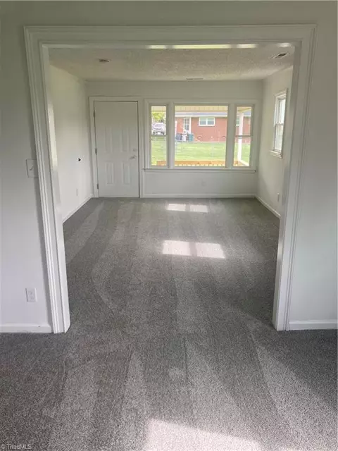 1401 Brown Blvd, Greensboro, NC 27401