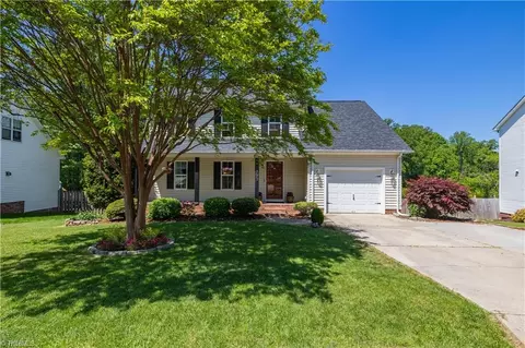 3393 Valley Crossing Dr, Greensboro, NC 27410