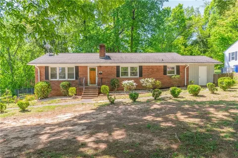 1200 Lockland Ave, Winston Salem, NC 27103