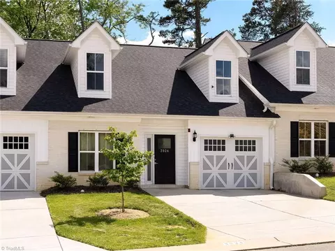 3924 Sudley Pt, Jamestown, NC 27282