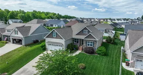 6667 Bellawood Dr, Trinity, NC 27370