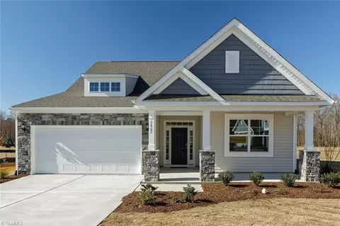 1051 Gibson House Dr, Burlington, NC 27215