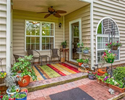 6702 Friendly Ave W #3B, Greensboro, NC 27410