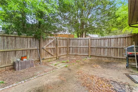 Exterior - 453 James Ct, High Point, NC 27265 photo 4 of 5
