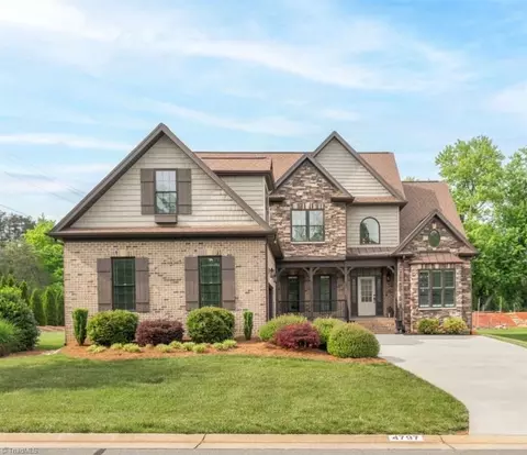 4797 Pebble Lake Dr, Pfafftown, NC 27040