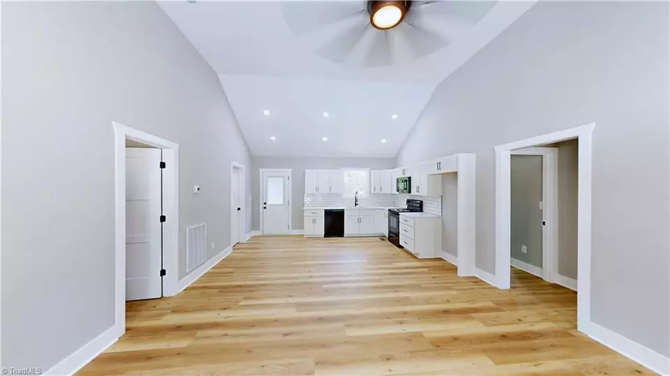 Other - 8 Clover Ln, Thomasville, NC 27360 photo 4 of 19