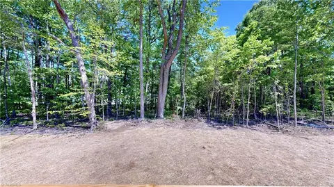 View/Area - 8 Clover Ln, Thomasville, NC 27360 photo 1 of 1