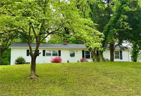 3807 Wanger Dr, Winston Salem, NC 27127