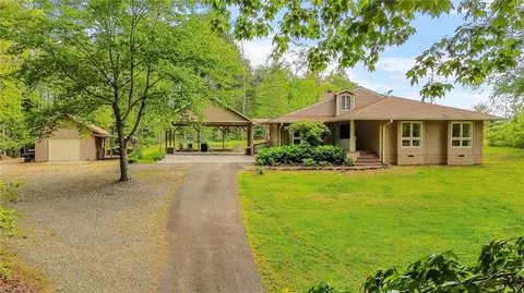 128 Goshen Ter, Wilkesboro, NC 28697