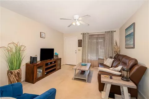 Living - 812 English Ct, Trinity, NC 27370 photo 2 of 2