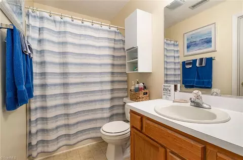 Bath - 812 English Ct, Trinity, NC 27370 photo 1 of 1