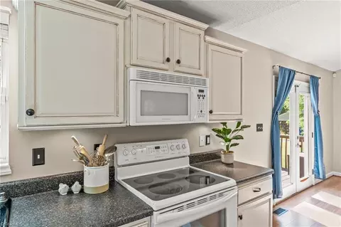 Kitchen - 312 Old Camp Rd, Denton, NC 27239 photo 4 of 5
