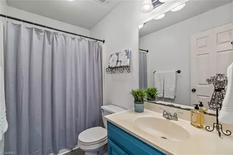Bath - 312 Old Camp Rd, Denton, NC 27239 photo 3 of 4