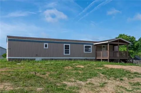 8036 Hampton Rd, Clemmons, NC 27012 photo 15
