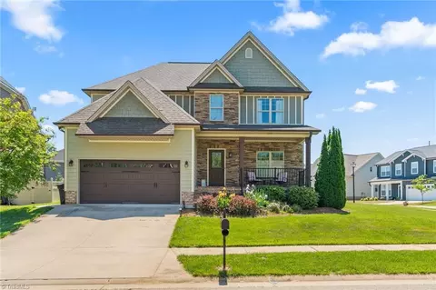 3433 Grandview Crossing Ln, Pfafftown, NC 27040