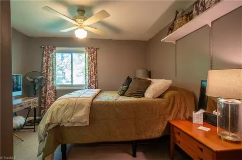 Bedroom - 1230 Wales Dr, High Point, NC 27262 photo 8 of 10