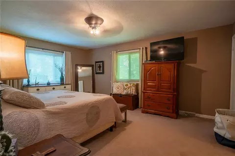 Bedroom - 1230 Wales Dr, High Point, NC 27262 photo 1 of 10