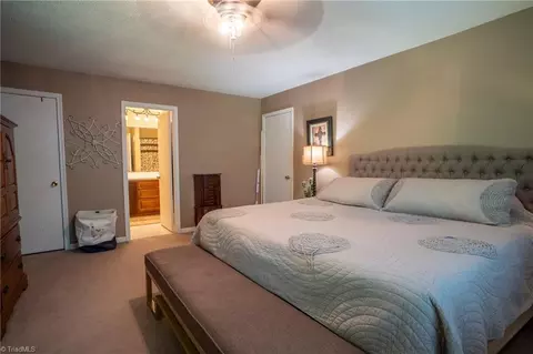 Bedroom - 1230 Wales Dr, High Point, NC 27262 photo 3 of 10