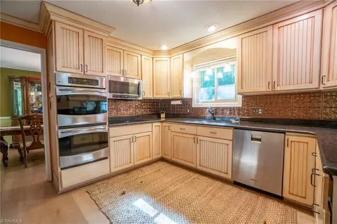 Kitchen - 1230 Wales Dr, High Point, NC 27262 photo 3 of 4