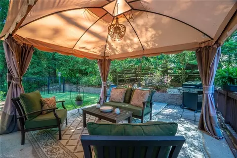 Exterior - 1230 Wales Dr, High Point, NC 27262 photo 3 of 4