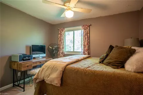 Bedroom - 1230 Wales Dr, High Point, NC 27262 photo 10 of 10