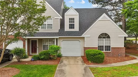 5015 Bartholomews Ln, Greensboro, NC 27407