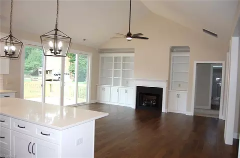 1222 Heatherbrook Dr, High Point, NC 27265 photo 7